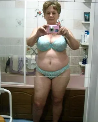 Caroline, 40 ans, dominatrice à Clermont-Ferrand