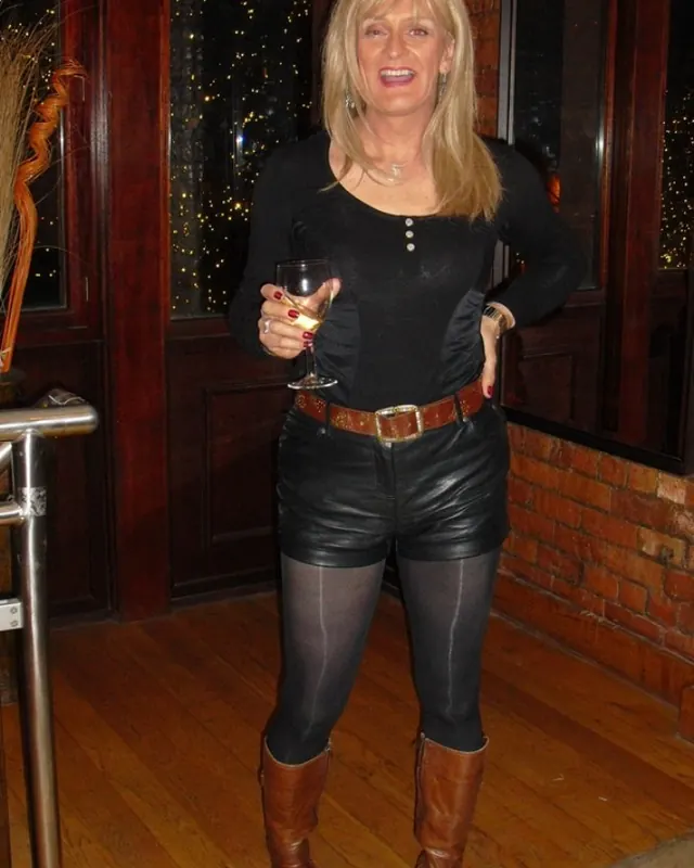 Michèle, 59 ans, dominatrice à Le Lardin-Saint-Lazare